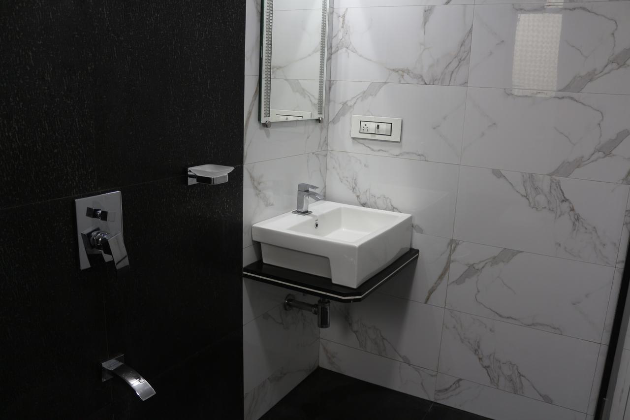 Hotel Voxton Mira-Bhayandar 外观 照片